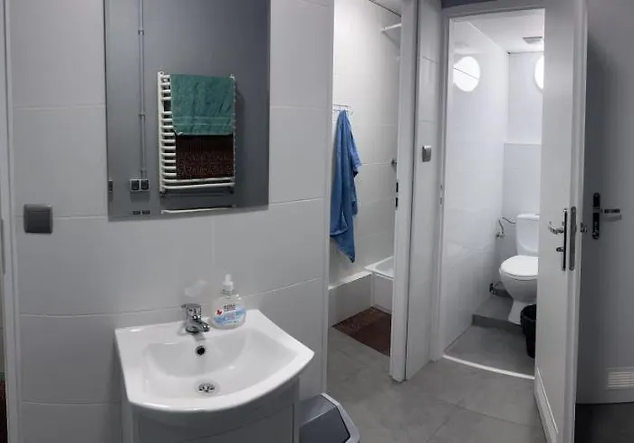 Poplawok Hotel Varšava